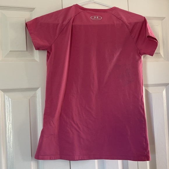 Under Armour t-shirt size L 🥰🥰 - Picture 2 of 4